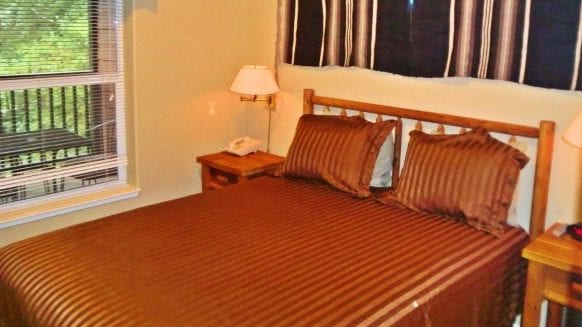 Finch suite bedroom at Creekside Inn and Resort