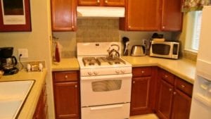 Heron Suite kitchen at Creekside Inn and Resort
