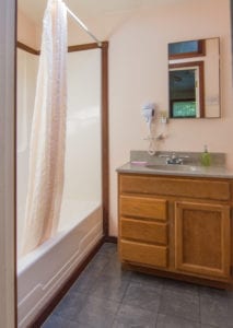 Robin Cabin bathroom at Creekside Resort