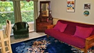 Heron Suite living room at Creekside Inn and Resort